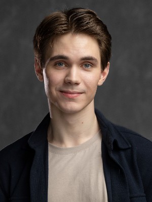 РоманШаров